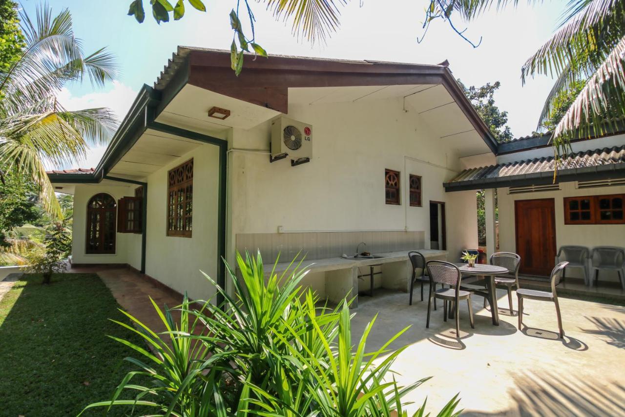 Villa Green White Унаватуна Екстер'єр фото